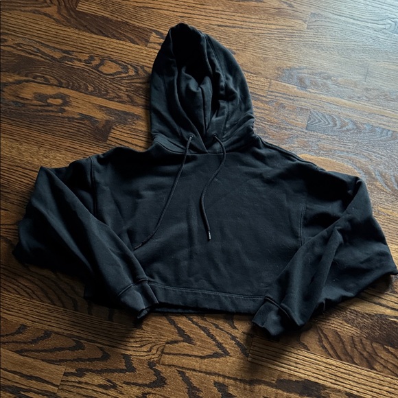 ALO Yoga Tops - ALO Black Cropped Bae Hoodie